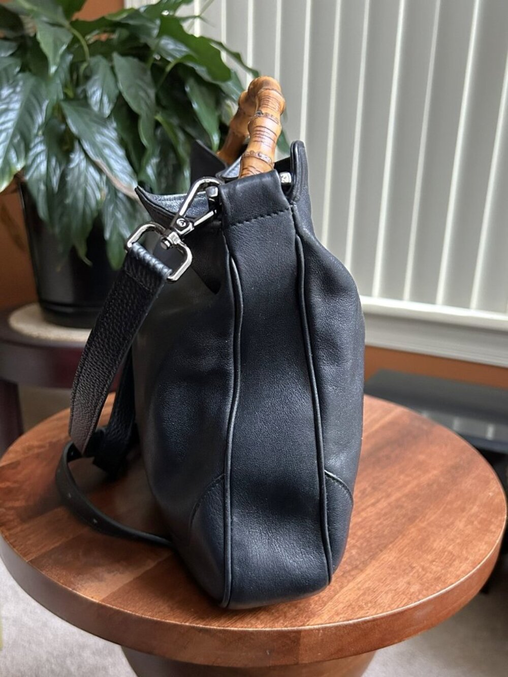 GUCCI Medium Diana Shoulder Bag, Black - Picture 6 of 16